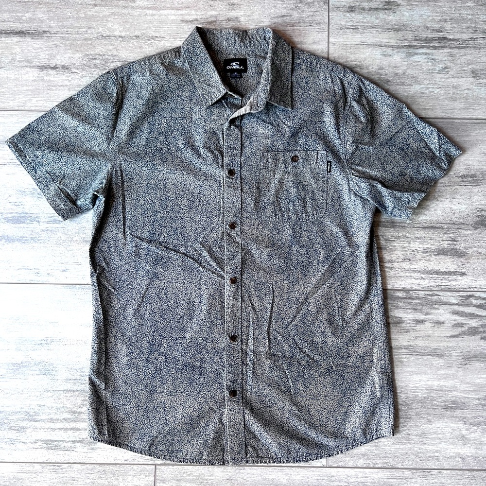 Oneil Floral Pattern Mens Short Sleeve Button Down Size M